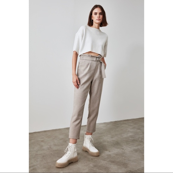 Woman Ankle Cropped Gray Tie Pants Medium - Picture 2 of 6